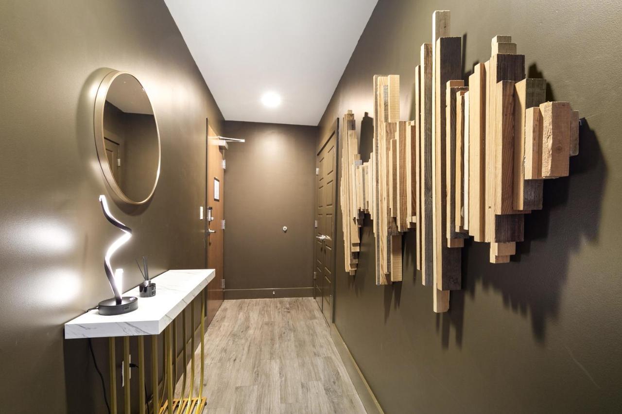 Luxury 2-Bedroom Condo Steps Away From The French Quarter Новий Орлеан Екстер'єр фото