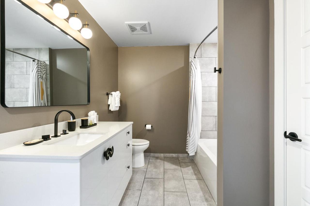 Luxury 2-Bedroom Condo Steps Away From The French Quarter Новий Орлеан Екстер'єр фото