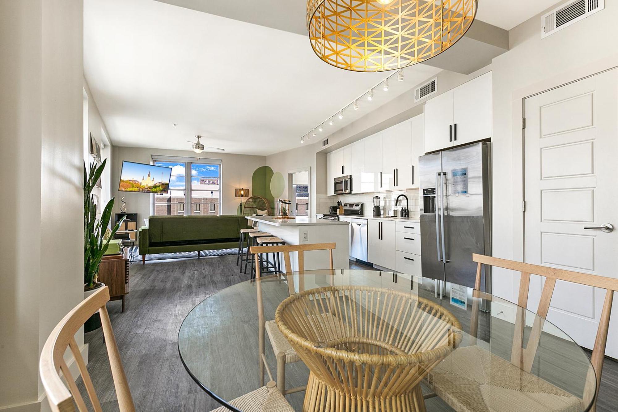 Luxury 2-Bedroom Condo Steps Away From The French Quarter Новий Орлеан Екстер'єр фото